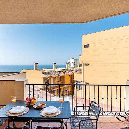 Beachside Retreat With Private Terrace 贝纳尔马德纳 外观 照片