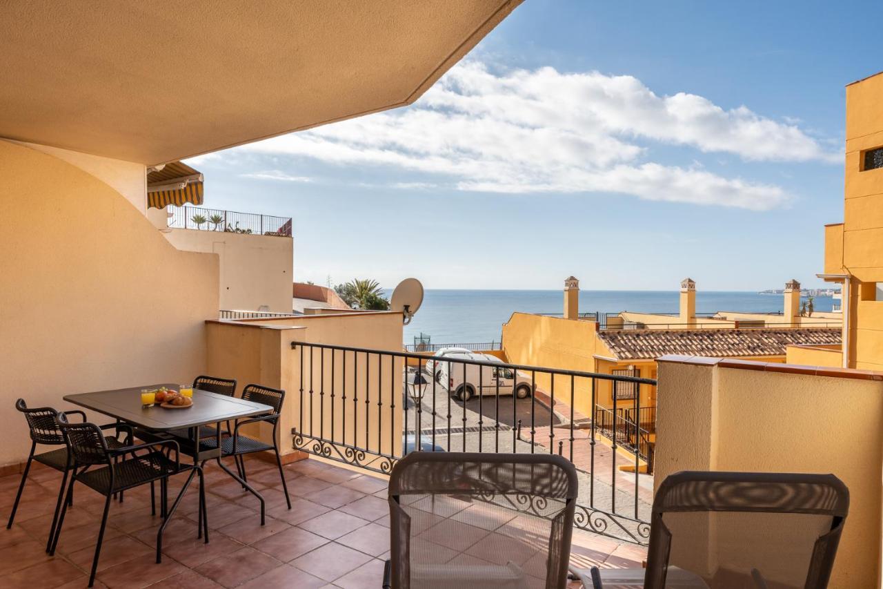 Beachside Retreat With Private Terrace 贝纳尔马德纳 外观 照片