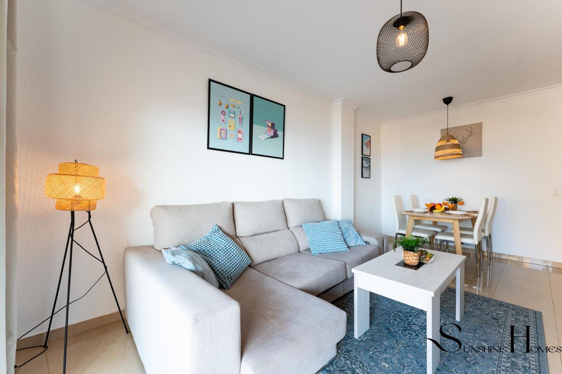 Beachside Retreat With Private Terrace 贝纳尔马德纳 外观 照片